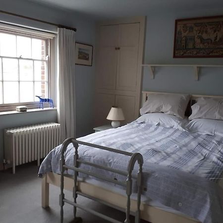 브리드포트 No. 27'S Self-Catering Flat For A Memorable Break. 아파트 외부 사진